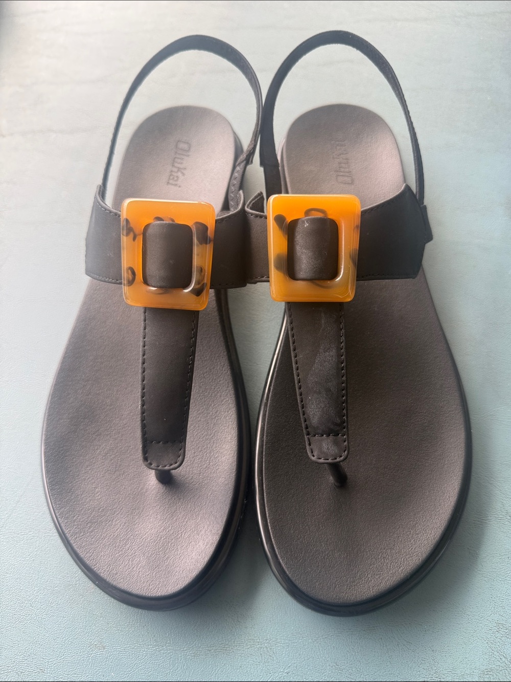 OluKai La’i T-Bar Sandals Black Women’s 10 EU 40 Tortoise Buckle
